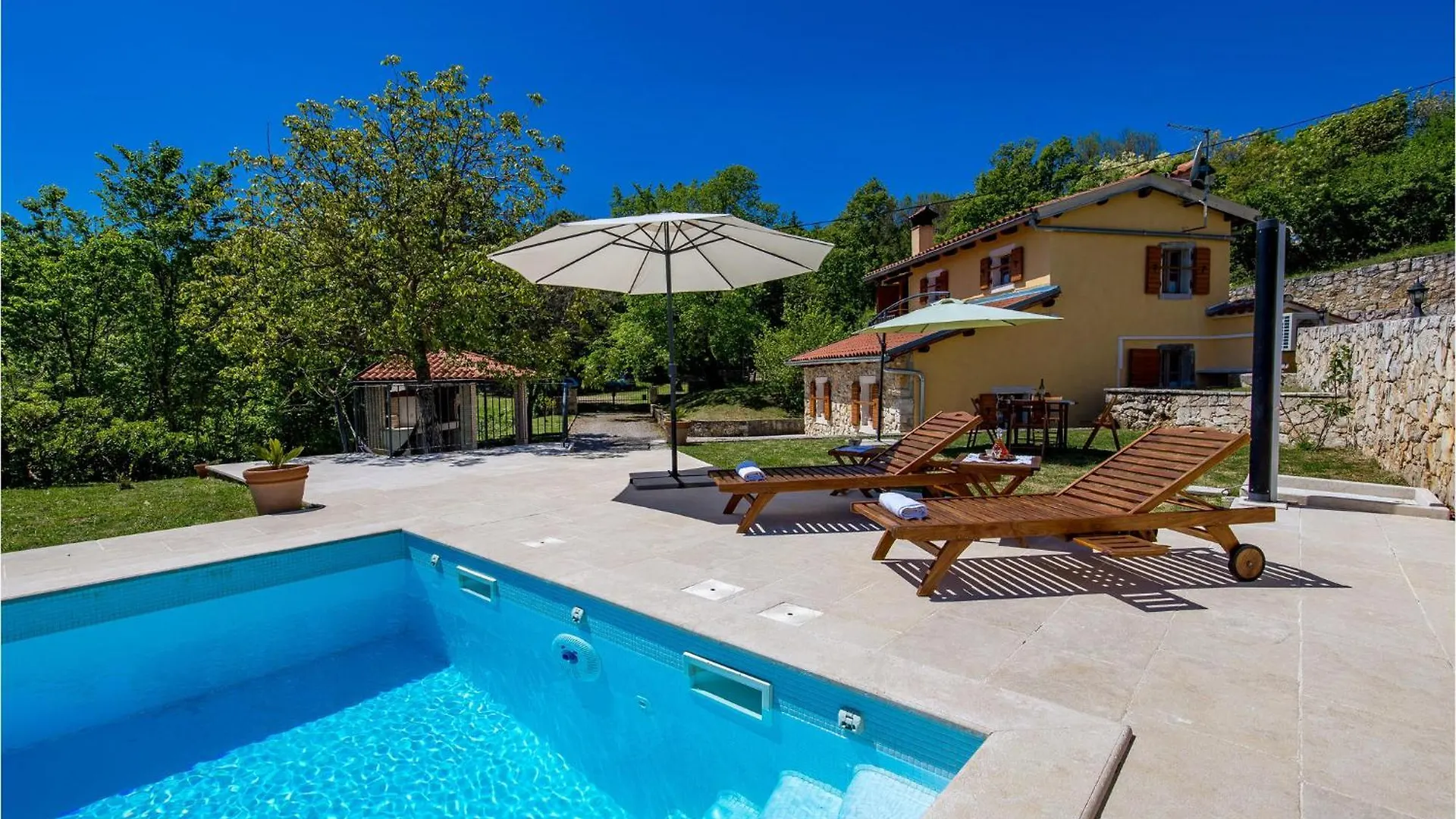Amazing Home In Moscenice With Wifi Nyaraló